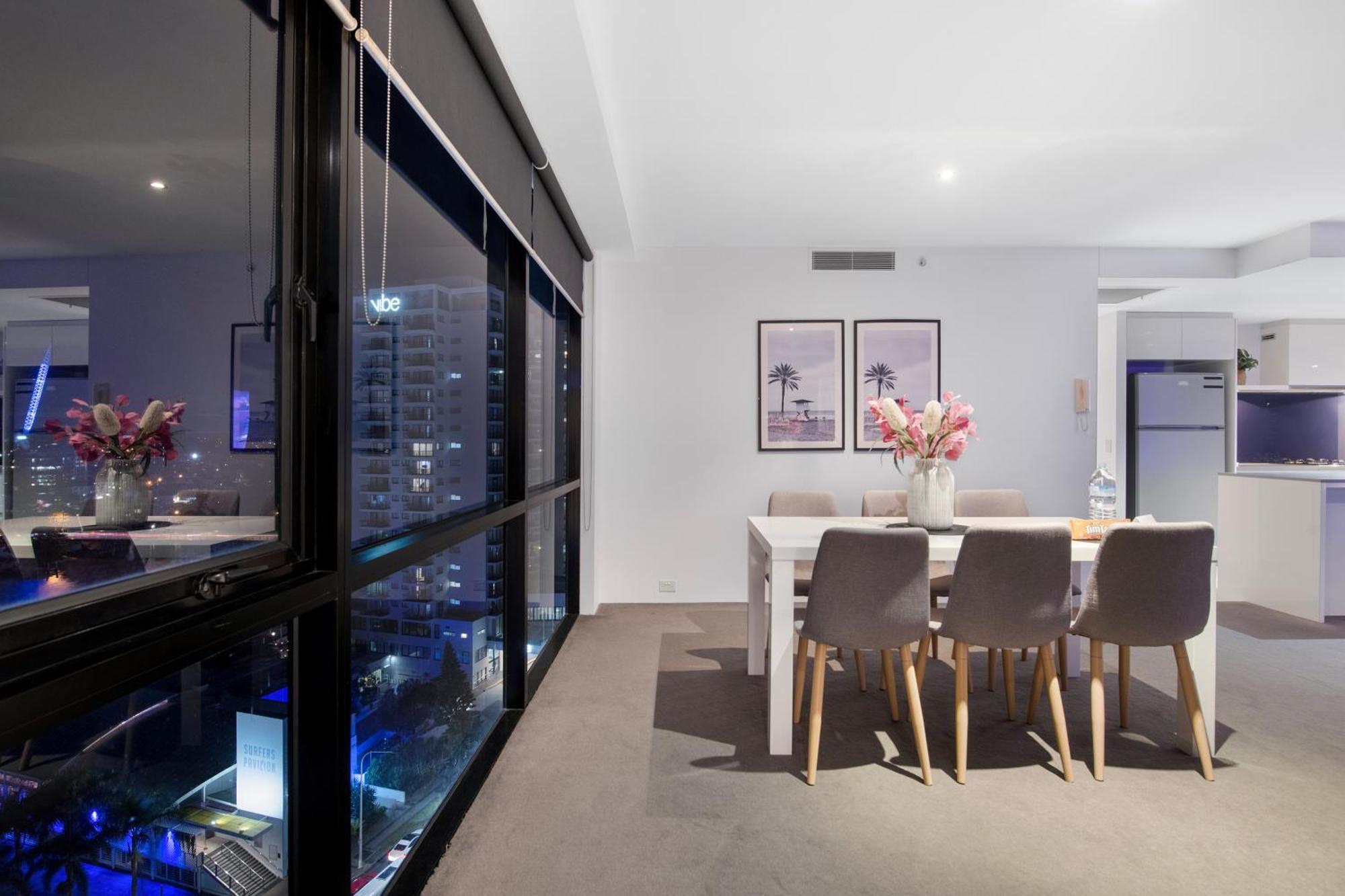 Ocean View Apartments With Balcony - Circle On Cavill - Central Location! - Self Contained & Privately Managed Gold Coast Eksteriør billede