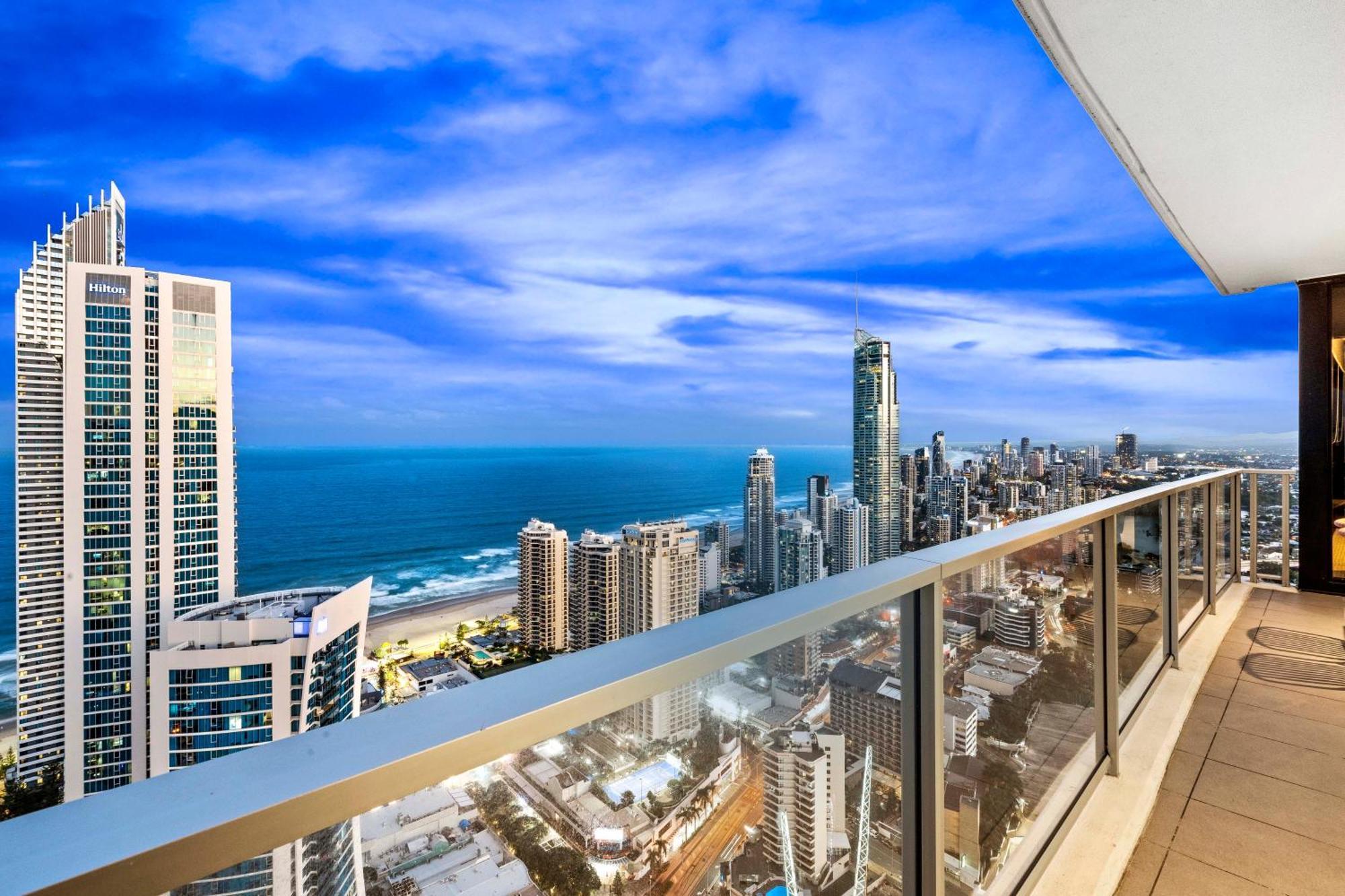 Ocean View Apartments With Balcony - Circle On Cavill - Central Location! - Self Contained & Privately Managed Gold Coast Eksteriør billede