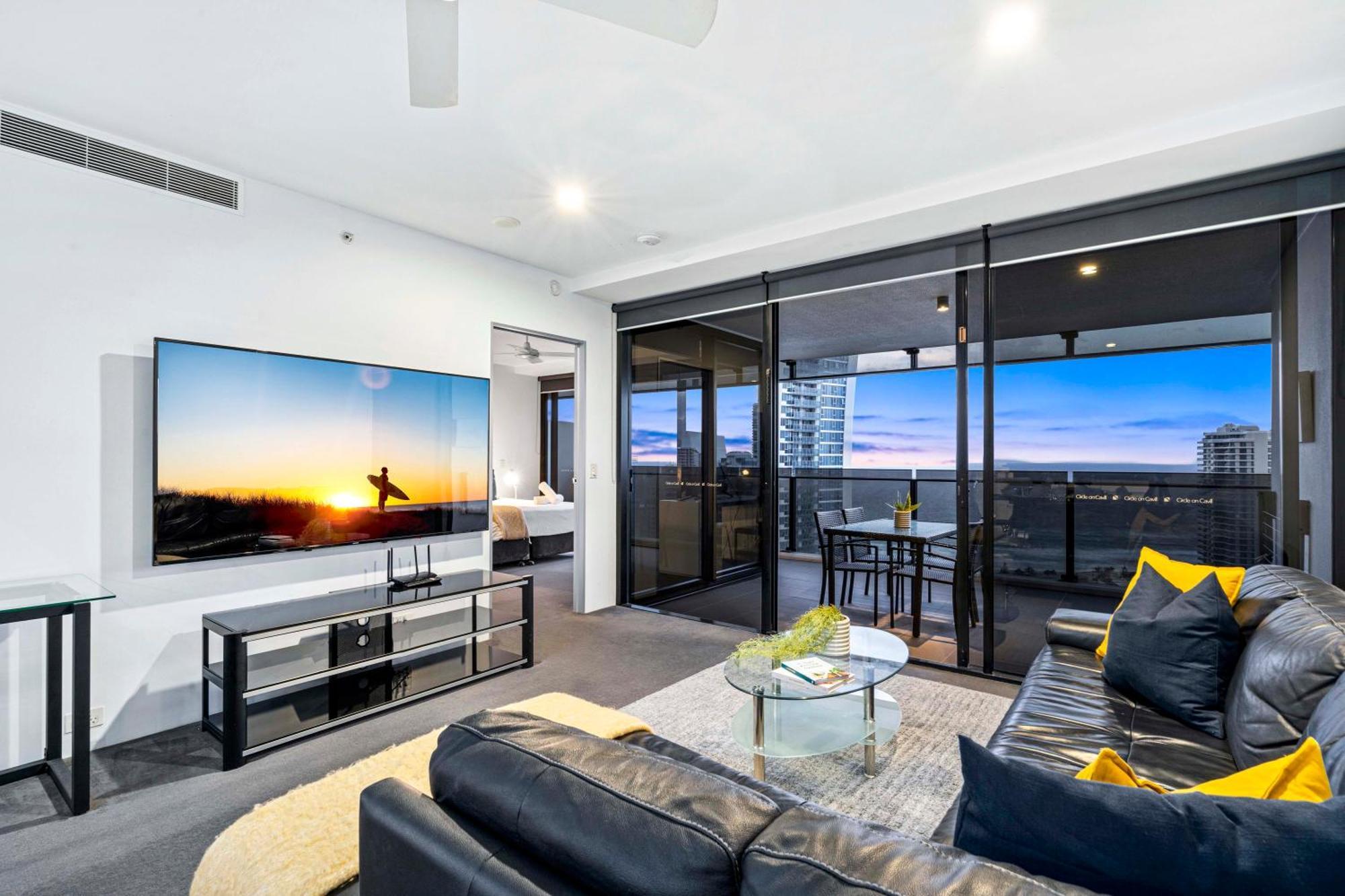 Ocean View Apartments With Balcony - Circle On Cavill - Central Location! - Self Contained & Privately Managed Gold Coast Eksteriør billede