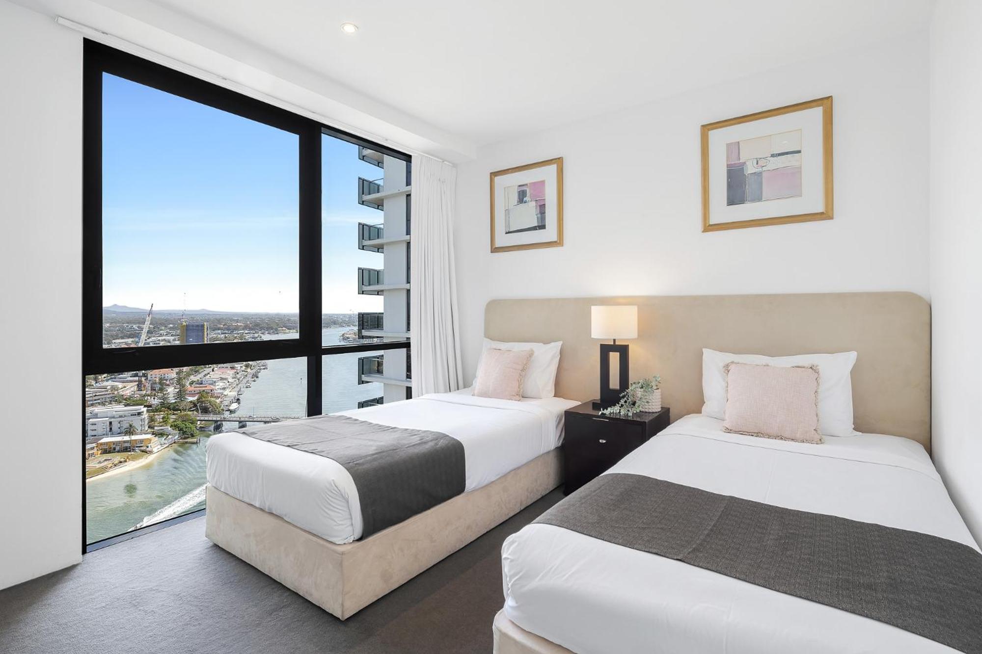 Ocean View Apartments With Balcony - Circle On Cavill - Central Location! - Self Contained & Privately Managed Gold Coast Eksteriør billede