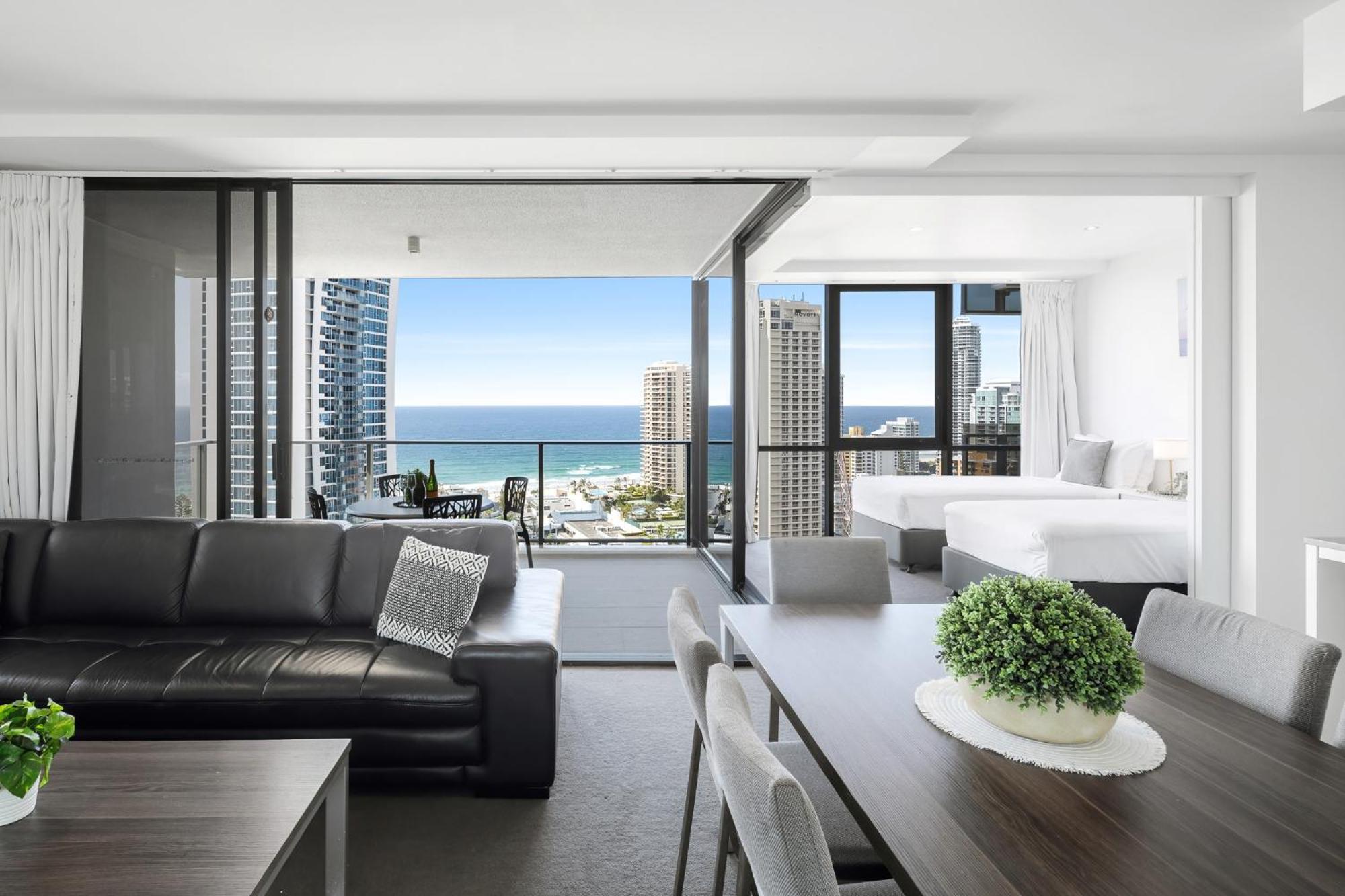Ocean View Apartments With Balcony - Circle On Cavill - Central Location! - Self Contained & Privately Managed Gold Coast Eksteriør billede