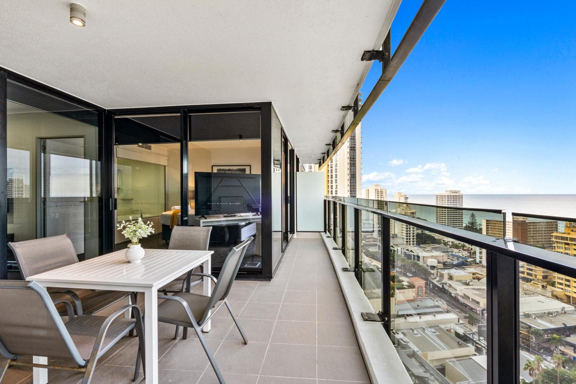Ocean View Apartments With Balcony - Circle On Cavill - Central Location! - Self Contained & Privately Managed Gold Coast Eksteriør billede